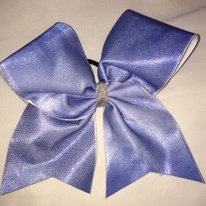 Cheer bow